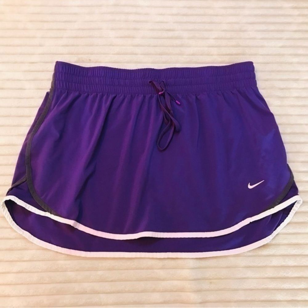 Nike Purple White Athletic Tennis Skirt Women’s size Large 10 12
